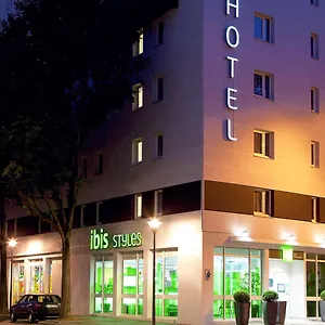 Hotel Ibis Styles Lyon Parc De La Tete D'or, Villeurbanne